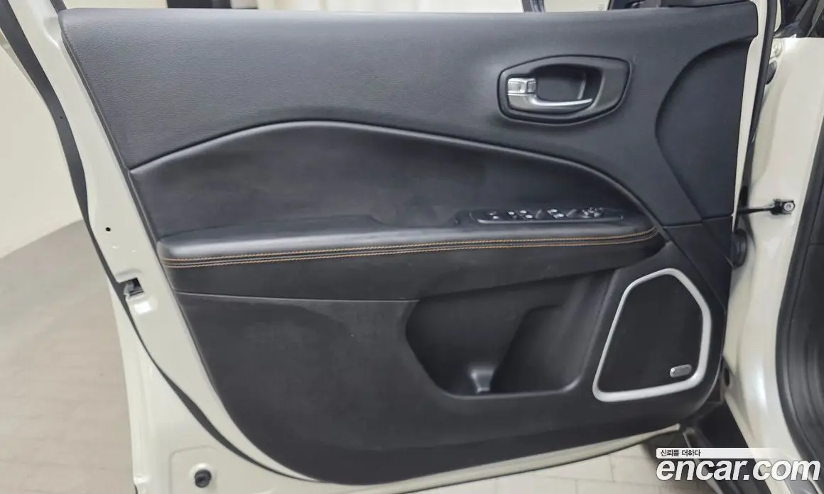 Jeep Compass 2019 2.4 автомат (гидро), фото 14 Jeep Compass 2019 2.4 автомат (гидро), фото 14