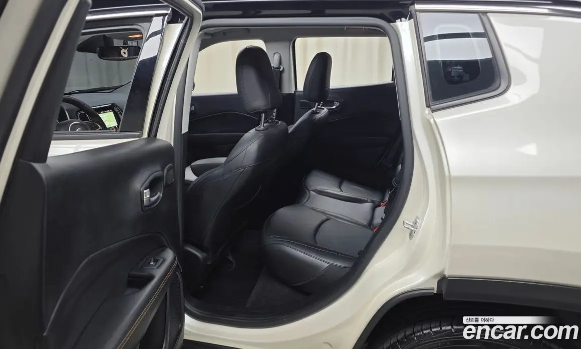 Jeep Compass 2019 2.4 автомат (гидро), фото 17 Jeep Compass 2019 2.4 автомат (гидро), фото 17