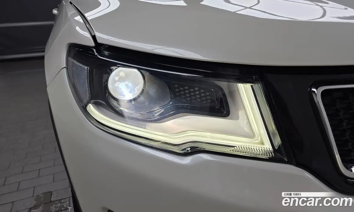 Jeep Compass 2019 2.4 автомат (гидро), фото 8 Jeep Compass 2019 2.4 автомат (гидро), фото 8