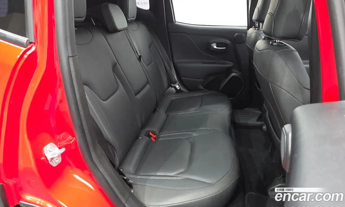 Jeep Renegade 2018 2.0 автомат (гидро), фото 17 Jeep Renegade 2018 2.0 автомат (гидро), фото 17
