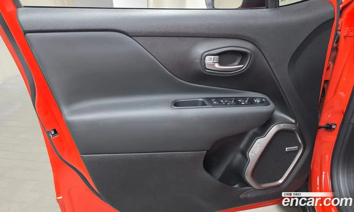 Jeep Renegade 2021 2.4 автомат (гидро), фото 14 Jeep Renegade 2021 2.4 автомат (гидро), фото 14