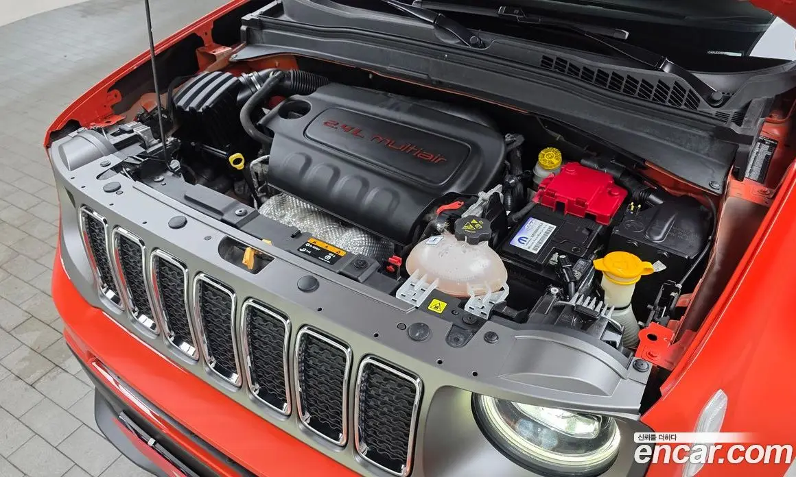 Jeep Renegade 2021 2.4 автомат (гидро), фото 6 Jeep Renegade 2021 2.4 автомат (гидро), фото 6
