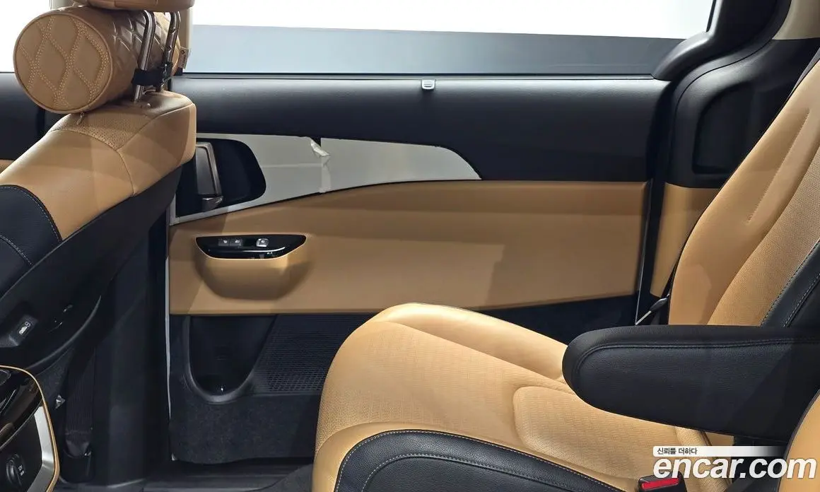 Kia Carnival 2021 2.2 автомат (гидро), фото 14