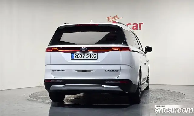 Kia Carnival 2021 2.2 автомат (гидро), миниатюра 3