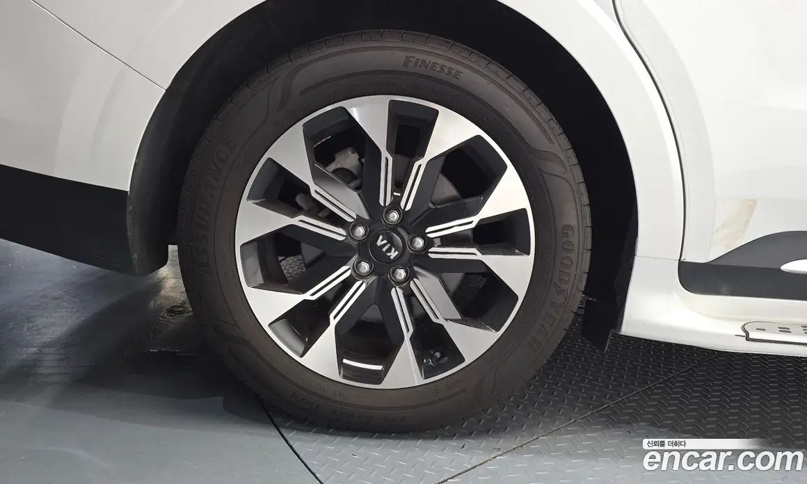 Kia Carnival 2021 2.2 автомат (гидро), фото 4