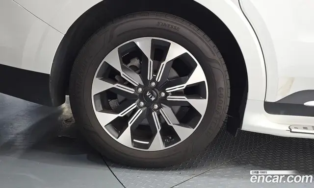 Kia Carnival 2021 2.2 автомат (гидро), миниатюра 4