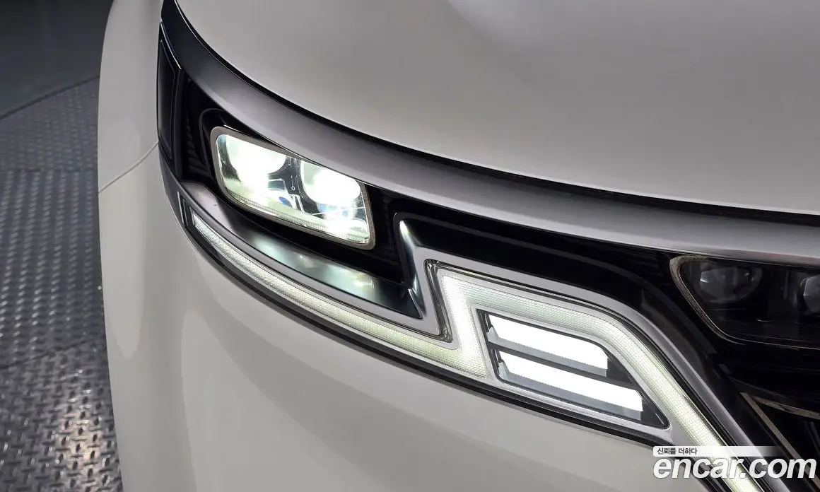 Kia Carnival 2021 2.2 автомат (гидро), фото 7