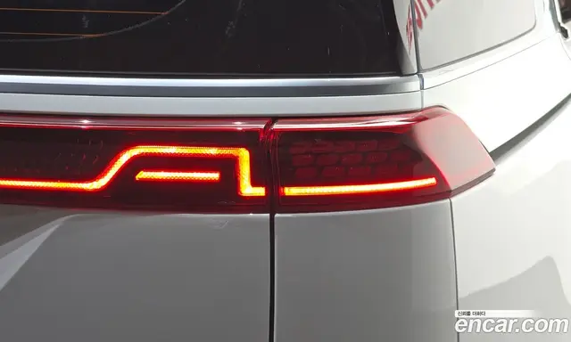 Kia Carnival 2021 2.2 автомат (гидро), миниатюра 8