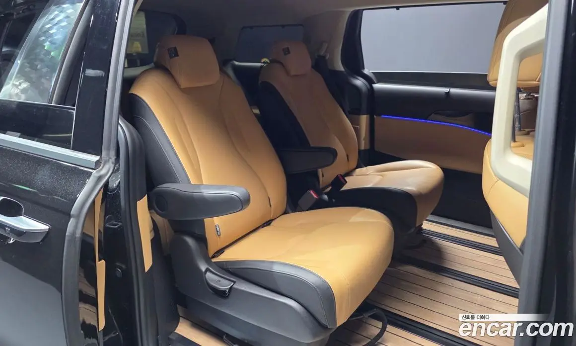 Kia Carnival 2023 2.2 автомат (гидро), фото 18