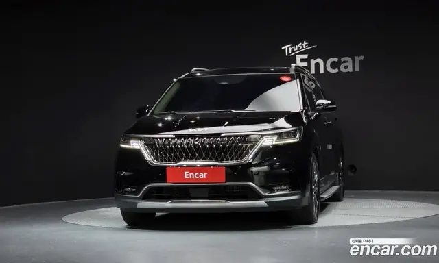 Kia Carnival 2023 2.2 автомат (гидро), миниатюра 3