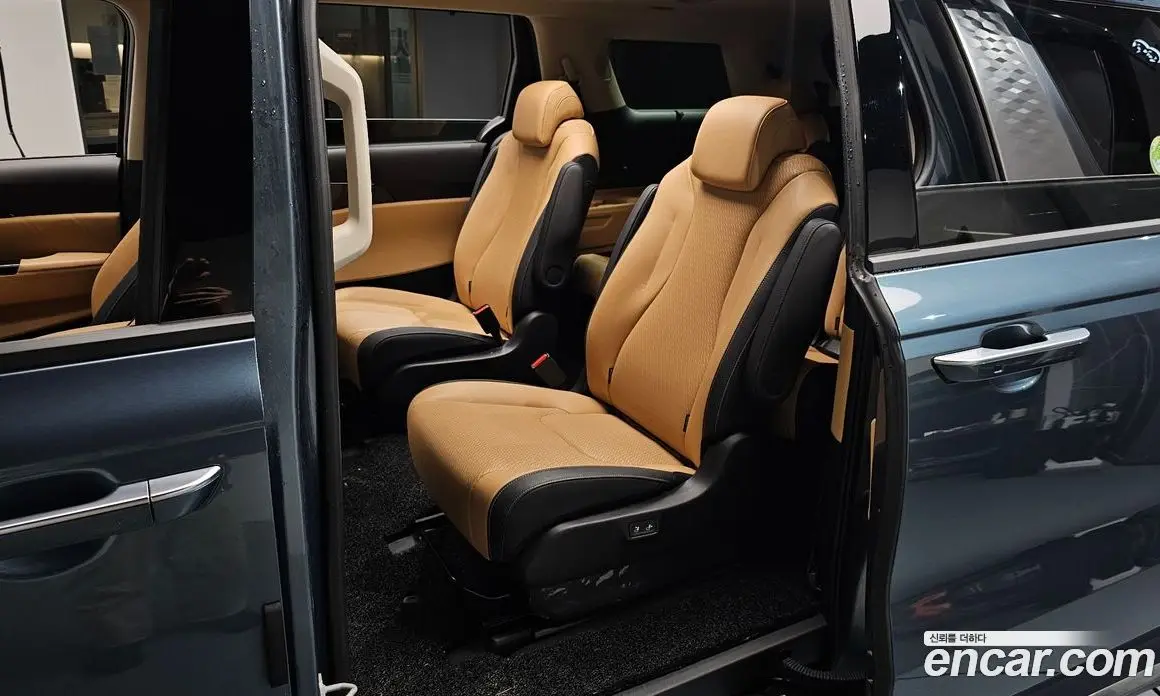 Kia Carnival 2023 3.5 автомат (гидро), фото 16 Kia Carnival 2023 3.5 автомат (гидро), фото 16