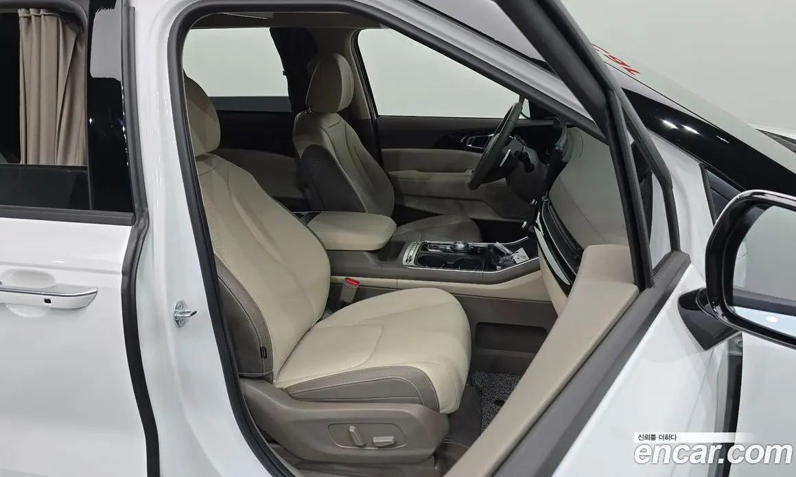 Kia Carnival 2024 1.6 автомат (гидро), фото 15