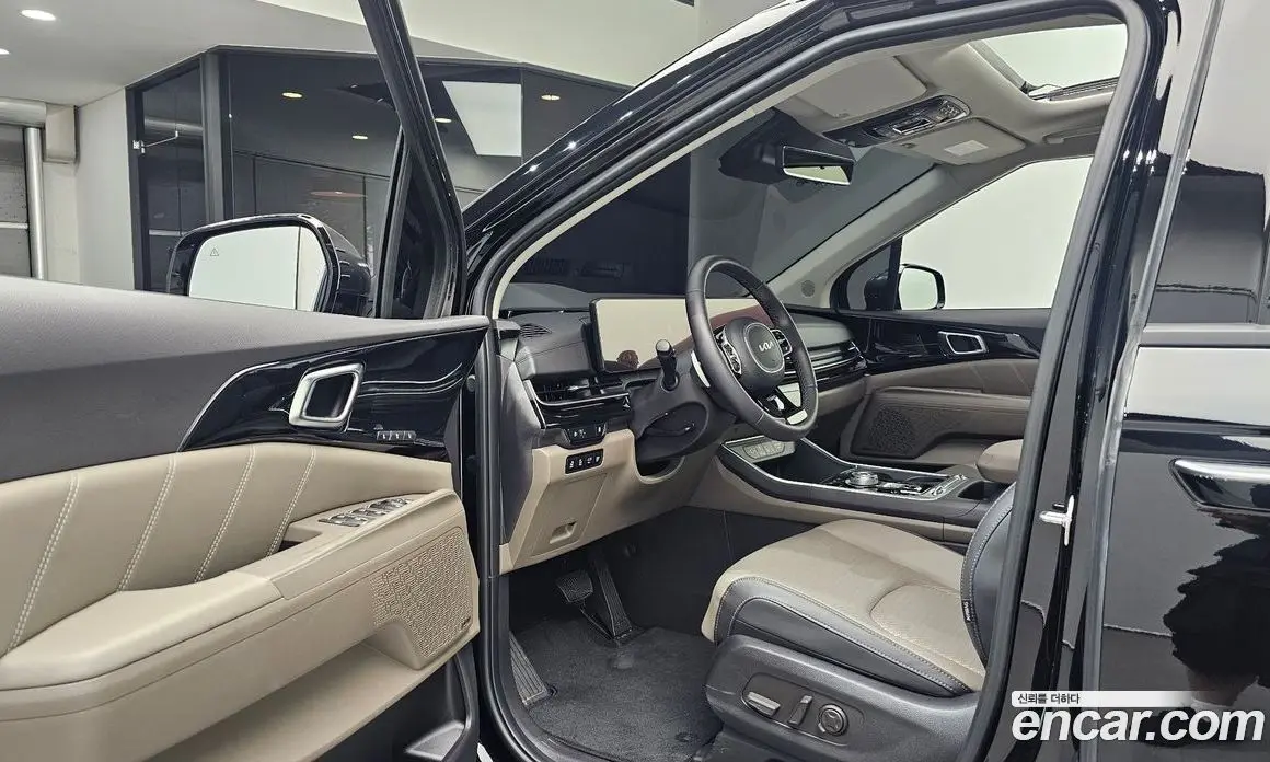 Kia Carnival 2024 1.6 автомат (гидро), фото 13