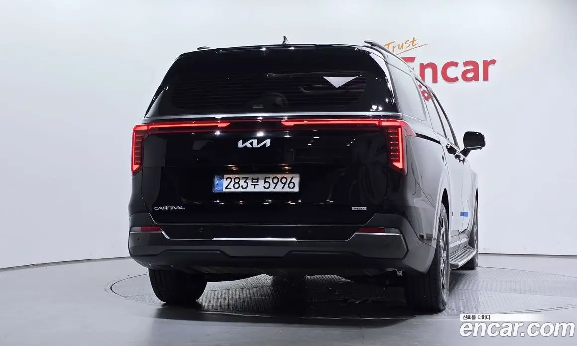 Kia Carnival 2024 1.6 автомат (гидро), фото 4
