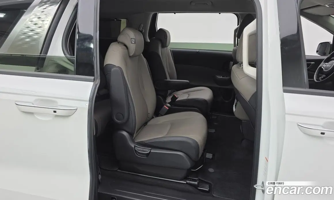 Kia Carnival 2024 2.2 автомат (гидро), фото 11 Kia Carnival 2024 2.2 автомат (гидро), фото 11