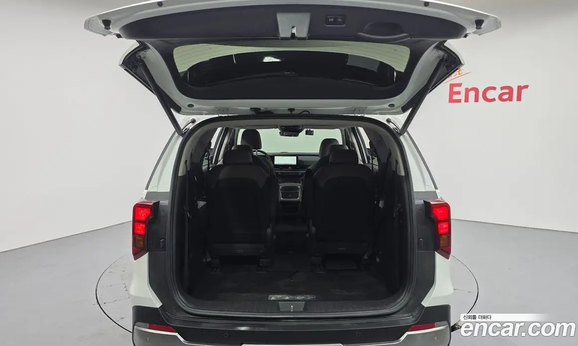 Kia Carnival 2024 2.2 автомат (гидро), фото 20 Kia Carnival 2024 2.2 автомат (гидро), фото 20