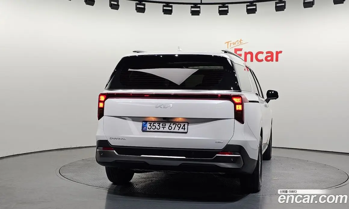 Kia Carnival 2025 1.6 автомат (гидро), фото 4 Kia Carnival 2025 1.6 автомат (гидро), фото 4