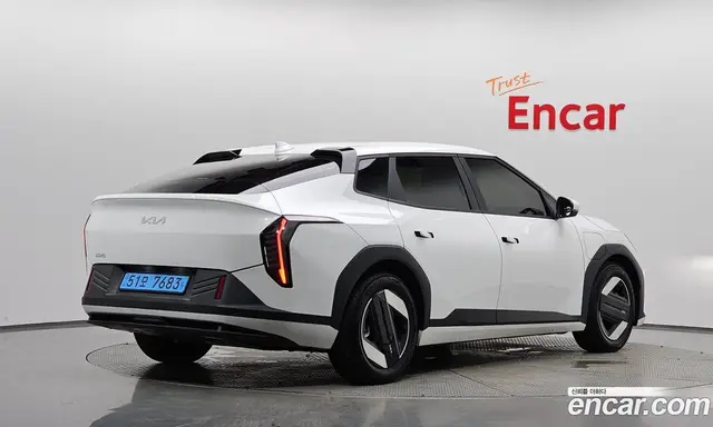 Kia EV4, 2026, 5 208 км