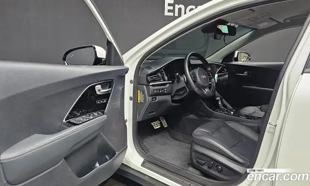Kia Niro 2020 1.6 автомат (гидро), миниатюра 12