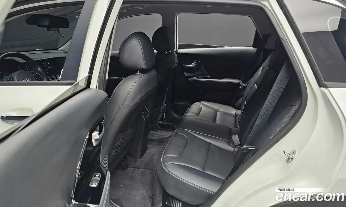 Kia Niro 2020 1.6 автомат (гидро), фото 17 Kia Niro 2020 1.6 автомат (гидро), фото 17