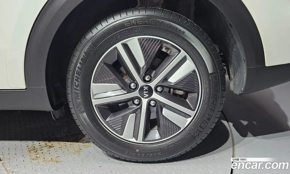 Kia Niro 2020 1.6 автомат (гидро), фото 6 Kia Niro 2020 1.6 автомат (гидро), фото 6