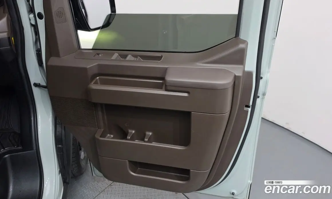 Kia PV5 2025 0.2 автомат (гидро), фото 14