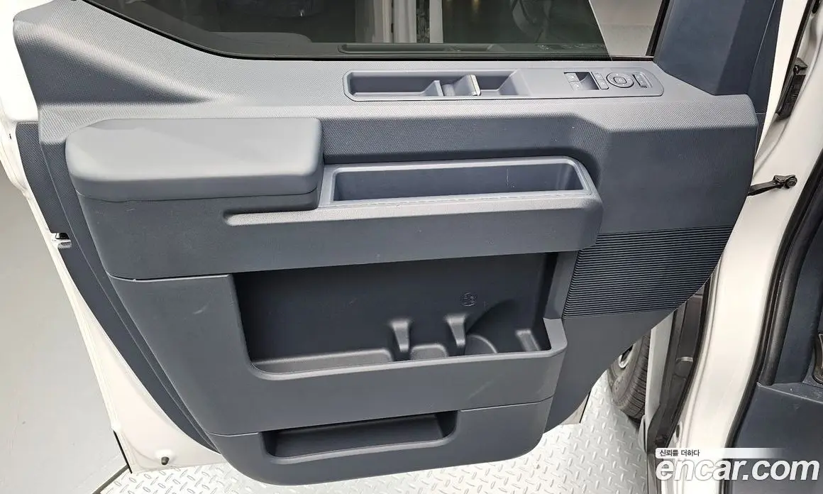 Kia PV5 2025 0.2 автомат (гидро), фото 14