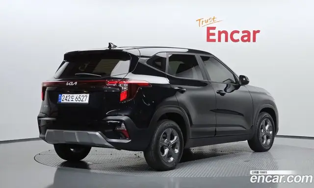 Kia Seltos 2023 1.6 автомат (гидро), миниатюра 2 Kia Seltos 2023 1.6 автомат (гидро), миниатюра 2