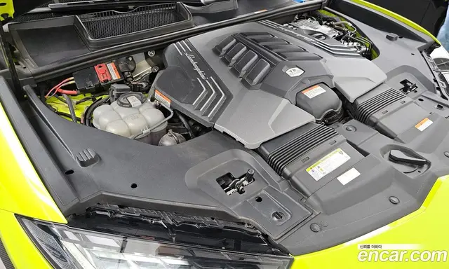 Lamborghini Urus 2024 4.0 автомат (гидро), миниатюра 6 Lamborghini Urus 2024 4.0 автомат (гидро), миниатюра 6