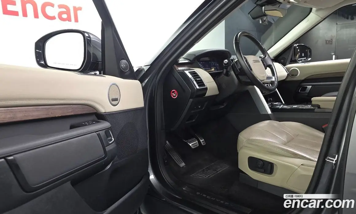 Land Rover Discovery 2019 3.0 автомат (гидро), фото 12