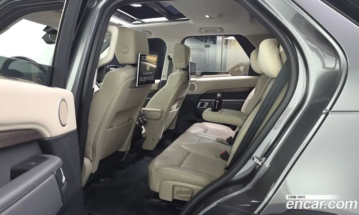 Land Rover Discovery 2019 3.0 автомат (гидро), фото 15
