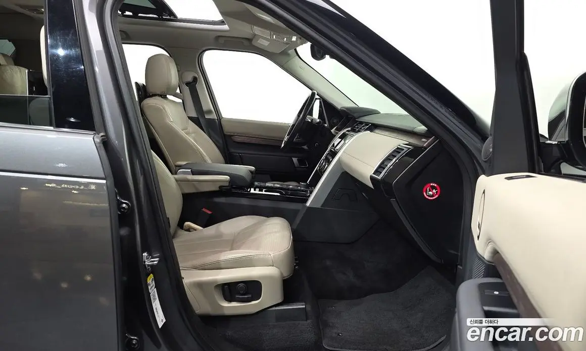 Land Rover Discovery 2019 3.0 автомат (гидро), фото 16