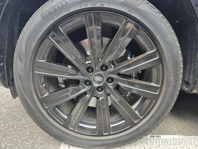 Land Rover Range Rover 2022 4.4 автомат (гидро), миниатюра 5