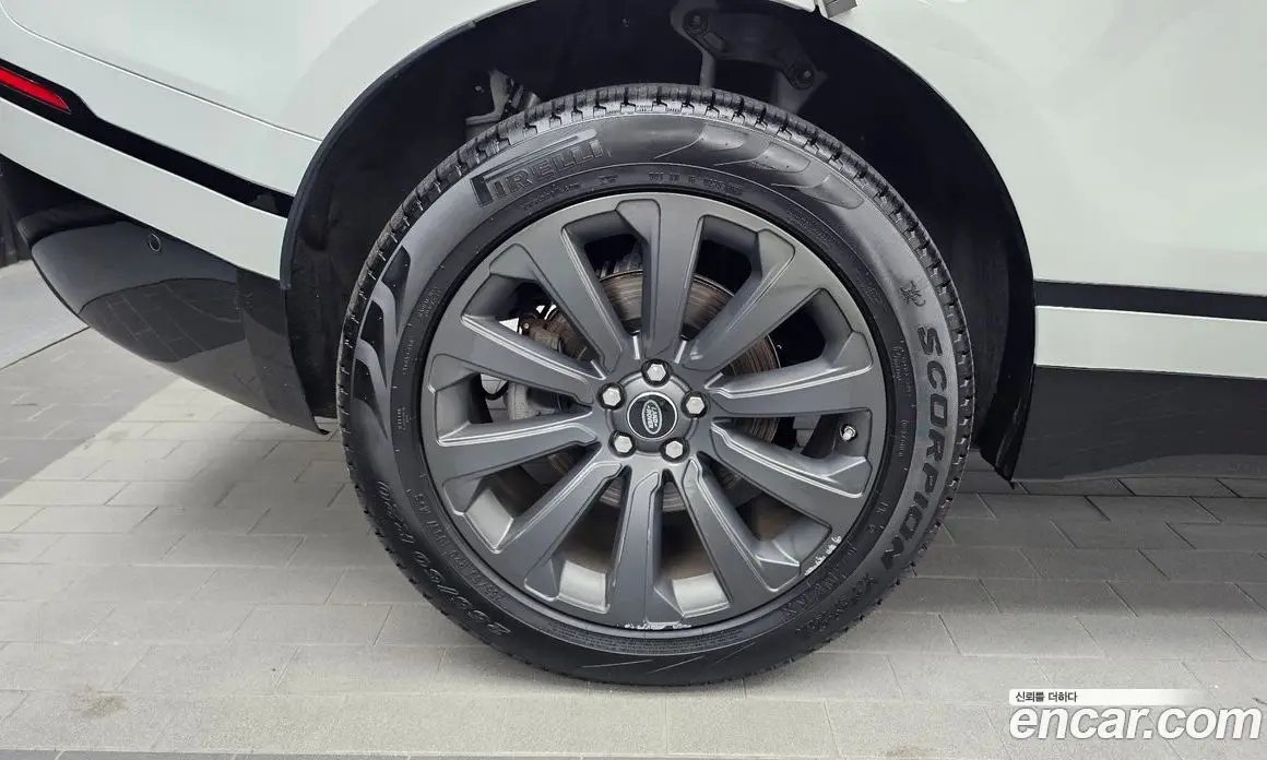 Land Rover Range Rover Velar 2019 2.0 автомат (гидро), фото 5