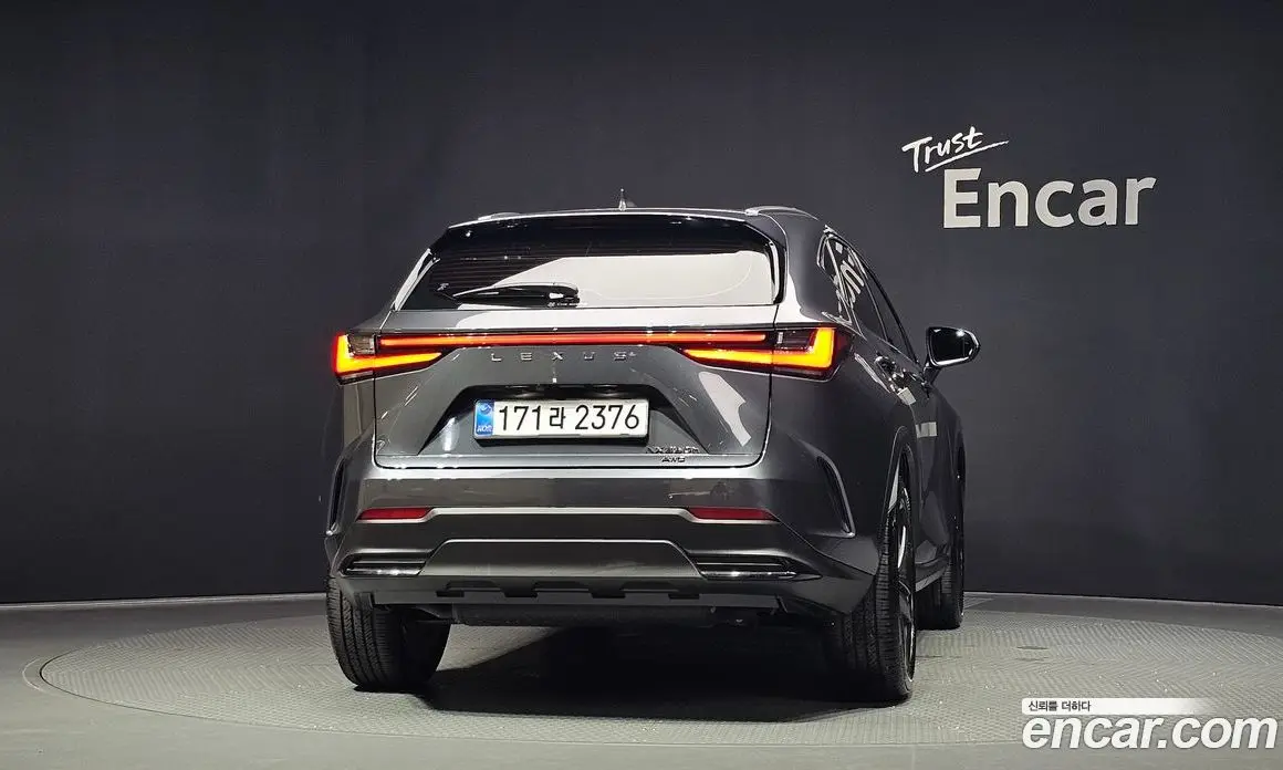 Lexus NX 2026 2.5 автомат (гидро), фото 4
