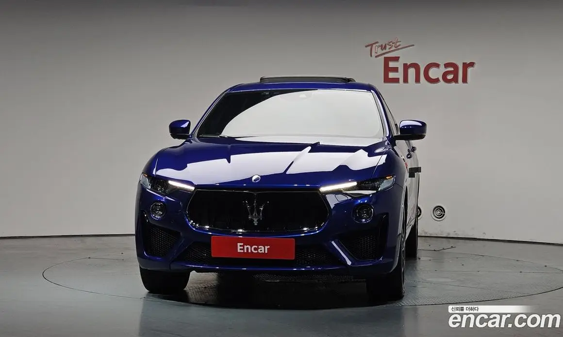 Maserati Levante 2019 3.8 автомат (гидро), фото 3 Maserati Levante 2019 3.8 автомат (гидро), фото 3