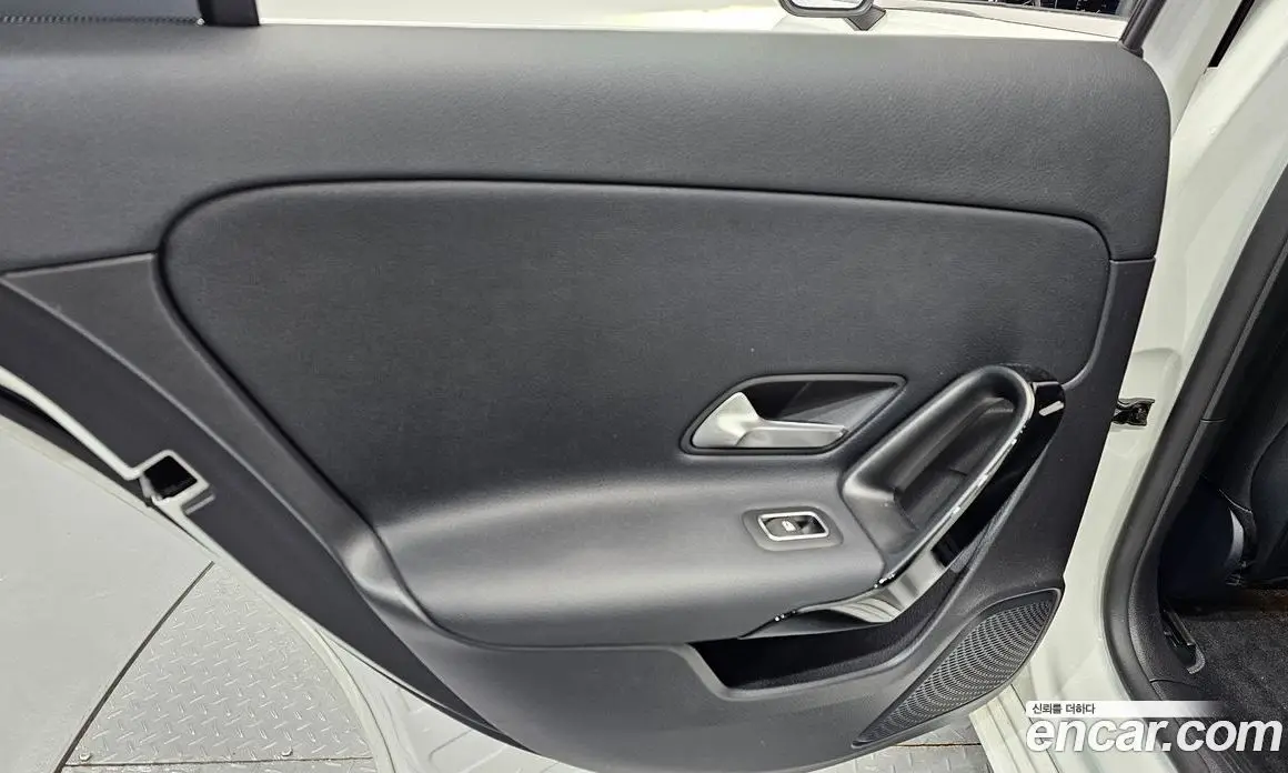 Mercedes-Benz A-Class 2020 2.0 автомат (гидро), фото 14 Mercedes-Benz A-Class 2020 2.0 автомат (гидро), фото 14