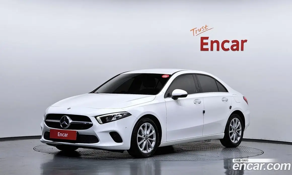 Mercedes-Benz A-Class 2020 2.0 автомат (гидро), фото 1 Mercedes-Benz A-Class 2020 2.0 автомат (гидро), фото 1