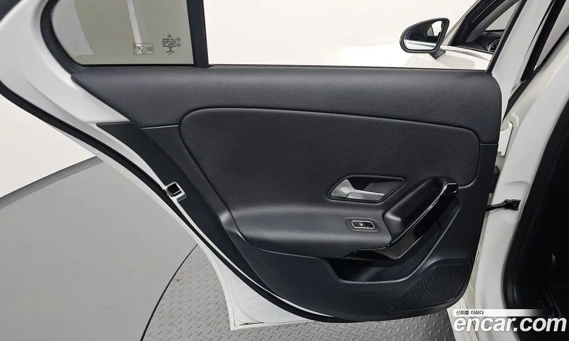Mercedes-Benz A-Class 2020 2.0 автомат (гидро), фото 15 Mercedes-Benz A-Class 2020 2.0 автомат (гидро), фото 15