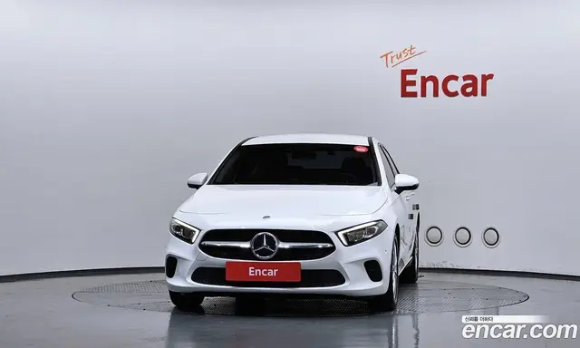 Mercedes-Benz A-Class 2020 2.0 автомат (гидро), миниатюра 3 Mercedes-Benz A-Class 2020 2.0 автомат (гидро), миниатюра 3
