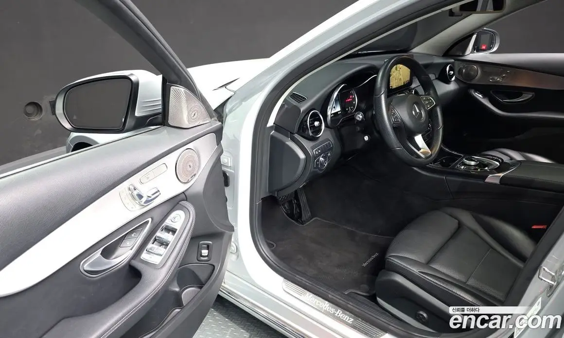 Mercedes-Benz C-Class 2018 2.1 автомат (гидро), фото 13