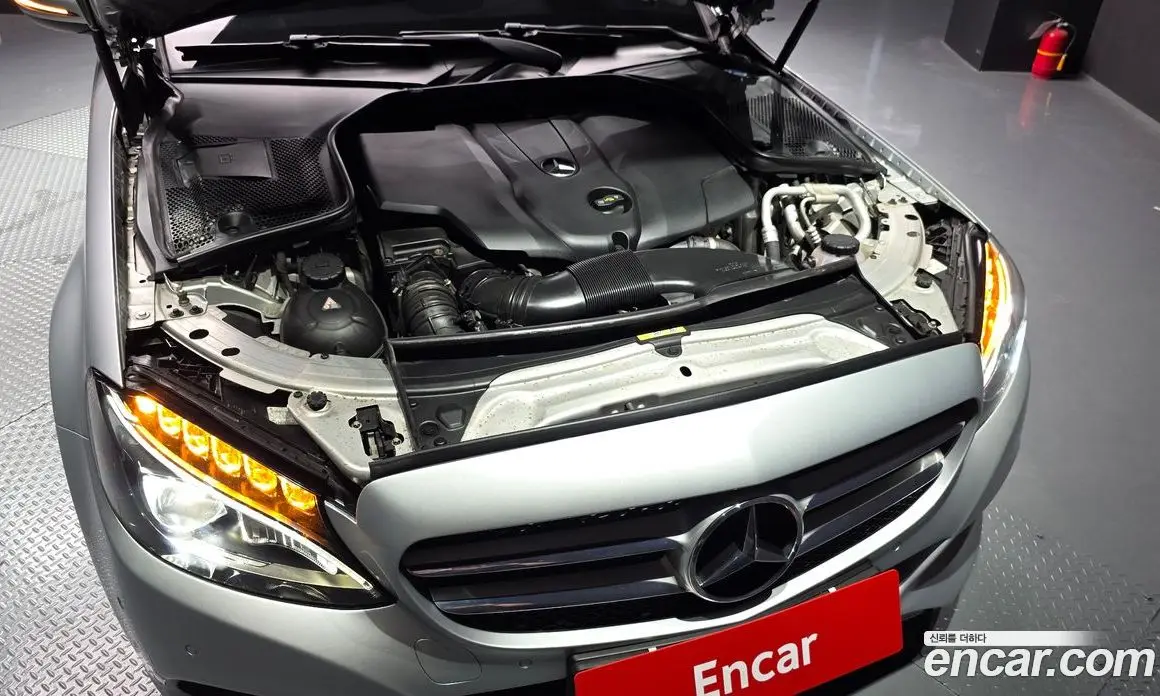 Mercedes-Benz C-Class 2018 2.1 автомат (гидро), фото 6