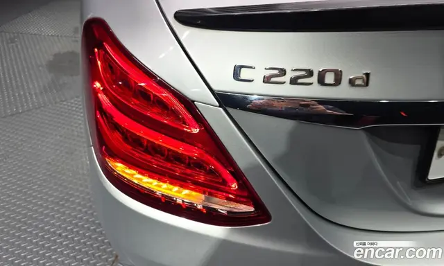 Mercedes-Benz C-Class 2018 2.1 автомат (гидро), миниатюра 9