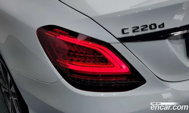 Mercedes-Benz C-Class 2021 1.9 автомат (гидро), миниатюра 9