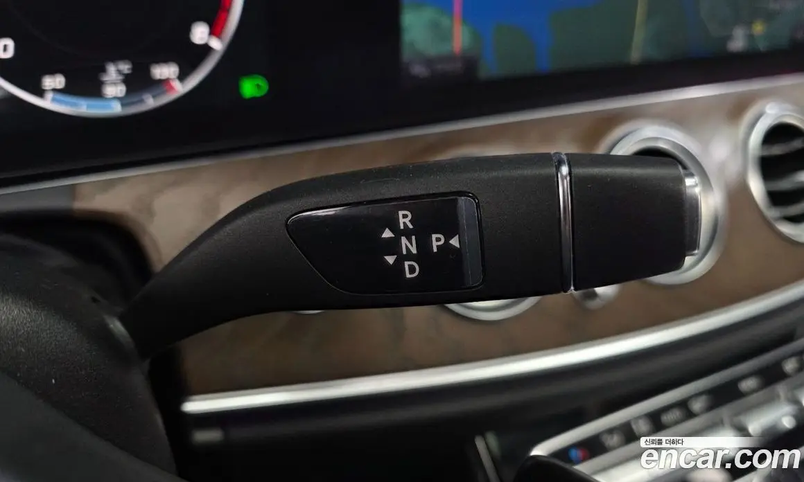 Mercedes-Benz E-Class 2019 2.0 автомат (гидро), фото 12