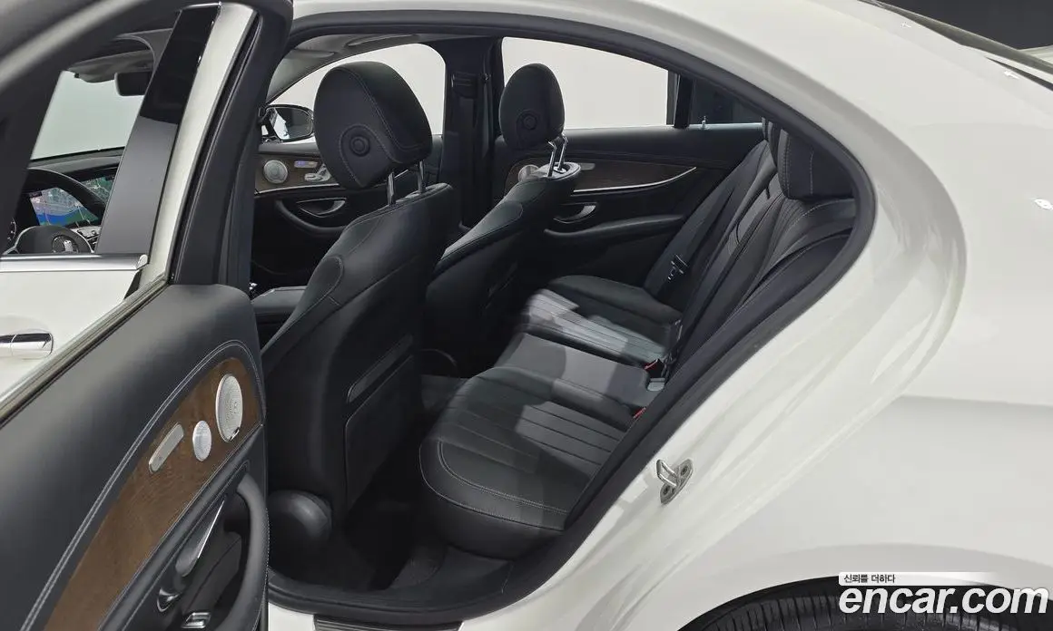 Mercedes-Benz E-Class 2019 2.0 автомат (гидро), фото 17