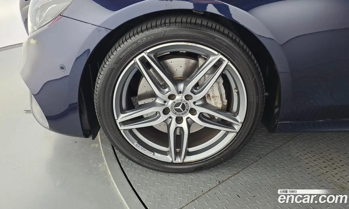 Mercedes-Benz E-Class 2019 2.0 автомат (гидро), фото 5