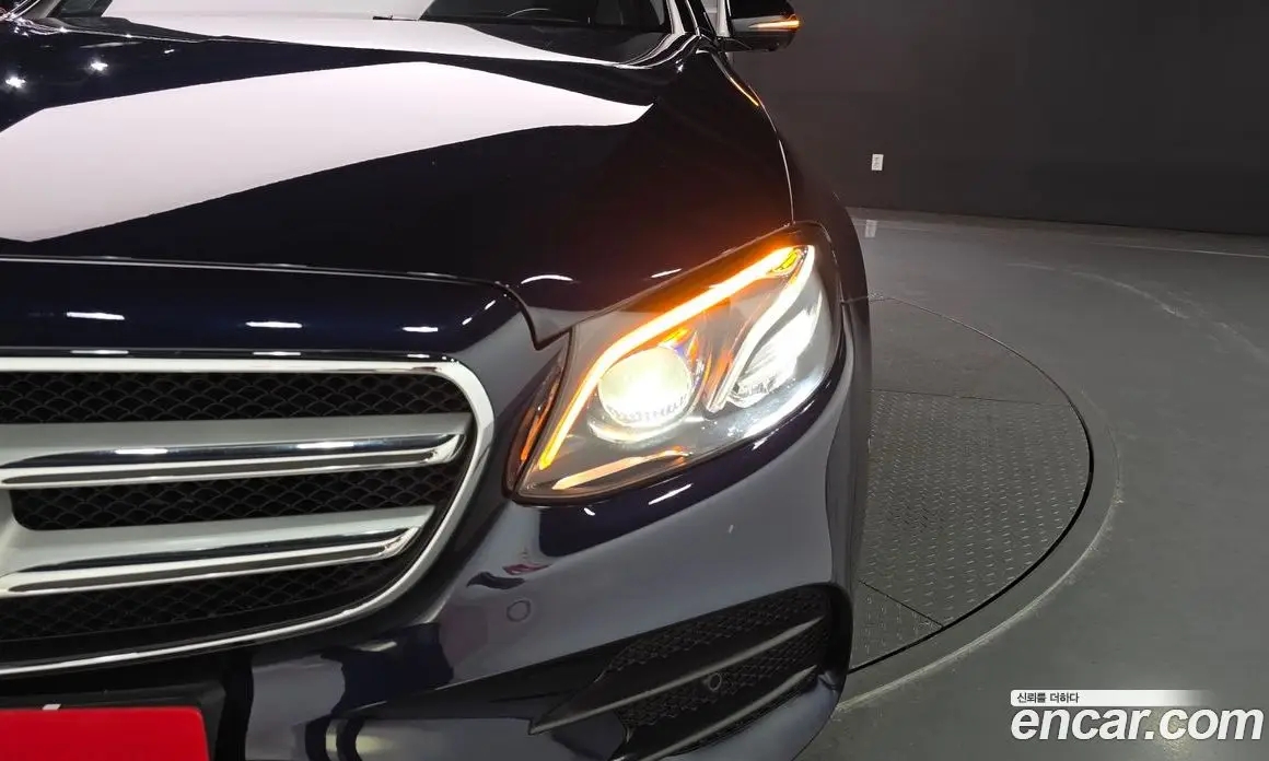 Mercedes-Benz E-Class 2019 2.0 автомат (гидро), фото 8