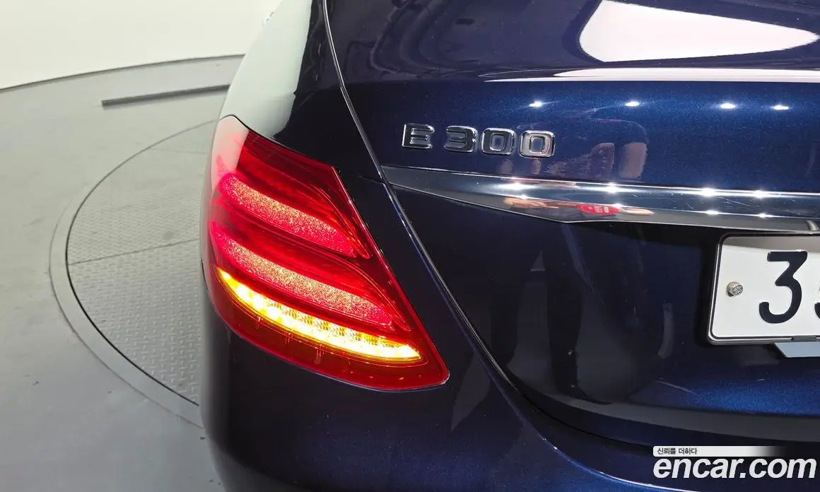 Mercedes-Benz E-Class 2019 2.0 автомат (гидро), фото 9