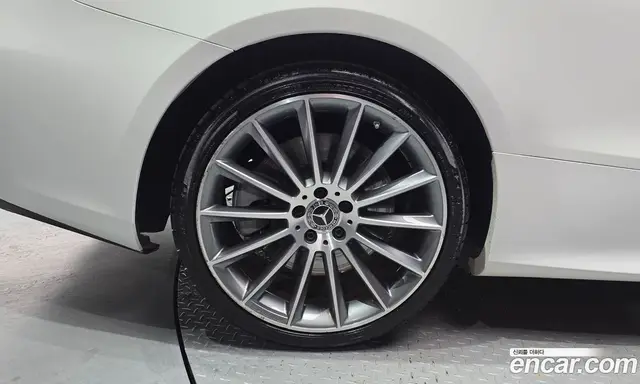 Mercedes-Benz E-Class 2019 3.0 автомат (гидро), миниатюра 5 Mercedes-Benz E-Class 2019 3.0 автомат (гидро), миниатюра 5